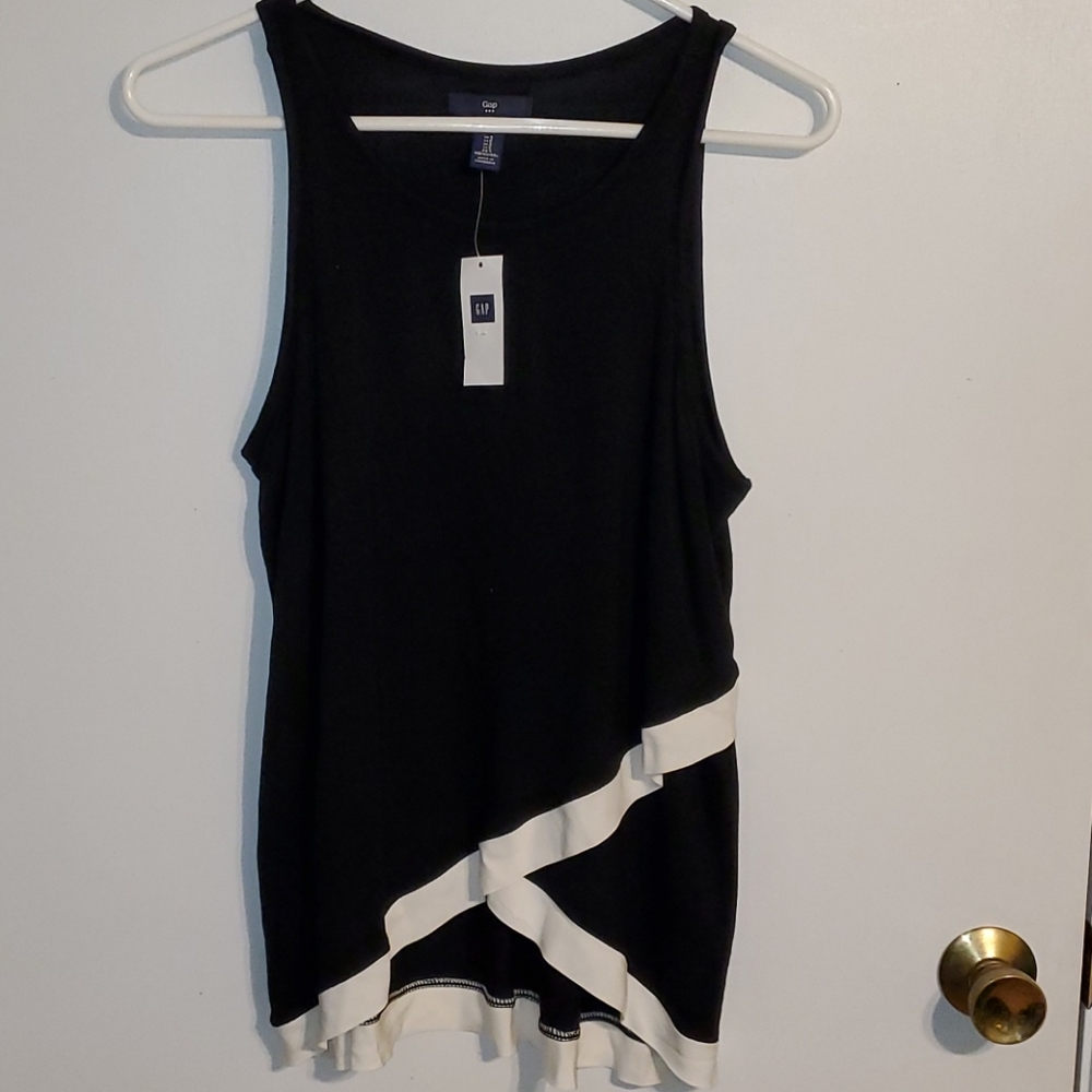 New GAP S back & white tank top with asymmetrical waistline